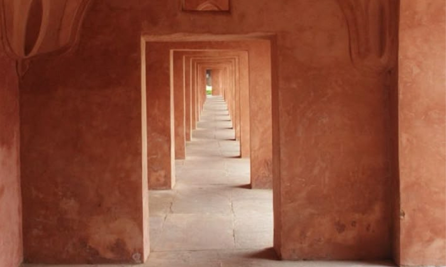 Bản Giao Hưởng Giữa Miền Ký Ức